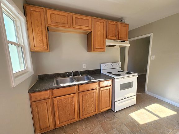 4th image of 1116 S Lombardy St #A
