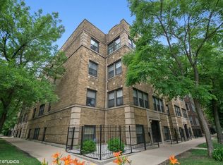 1522 W Addison St APT 2, Chicago, IL 60613