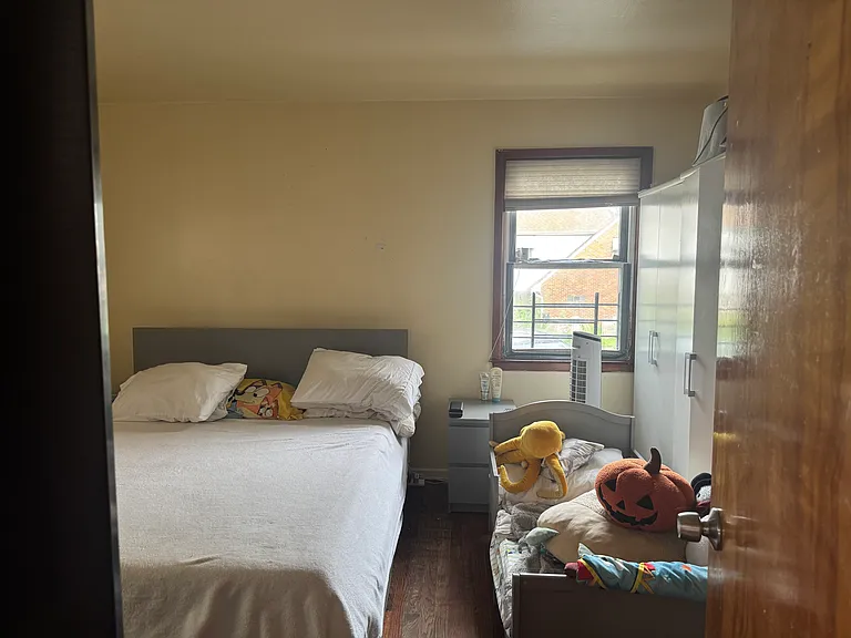 560 Cleveland Ave #1L — Photo 4