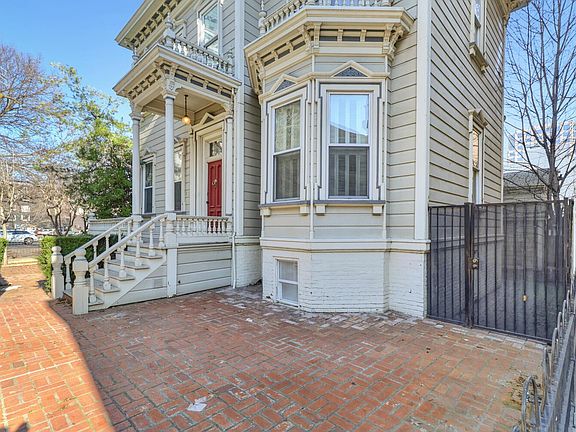 5th image of 915 11th St