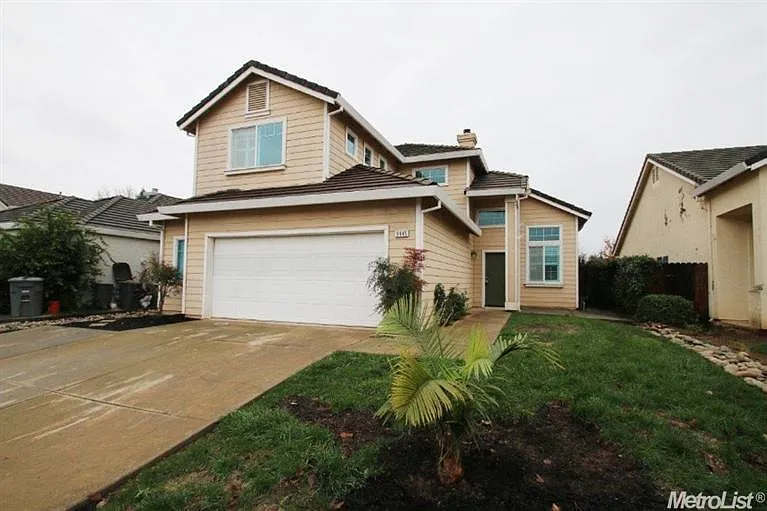 9445 Plainoak Way photo 1