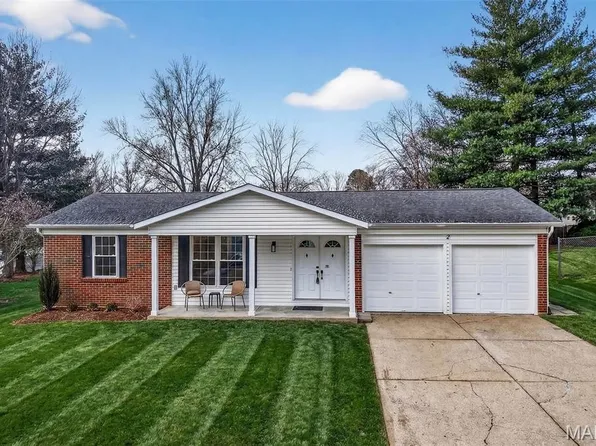 2 Wells Fargo Ct, Saint Peters, MO 63376