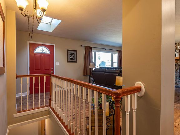 3rd image of 4201 W Glen Oaks Dr