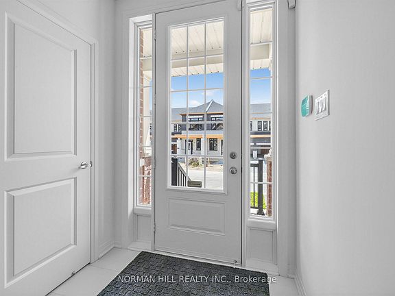 4th image of 36 Guildhouse Dr