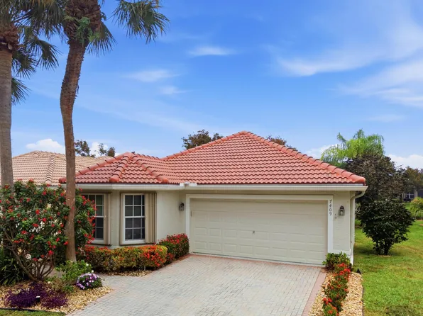 7409 W Mercada Way, Delray Beach, FL 33446