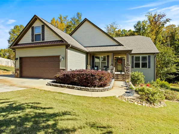 104 Creek Trail Dr, Easley, SC 29642