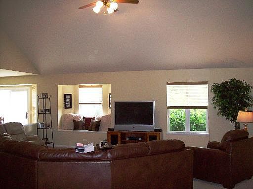 3rd image of 13347 Millbank Dr