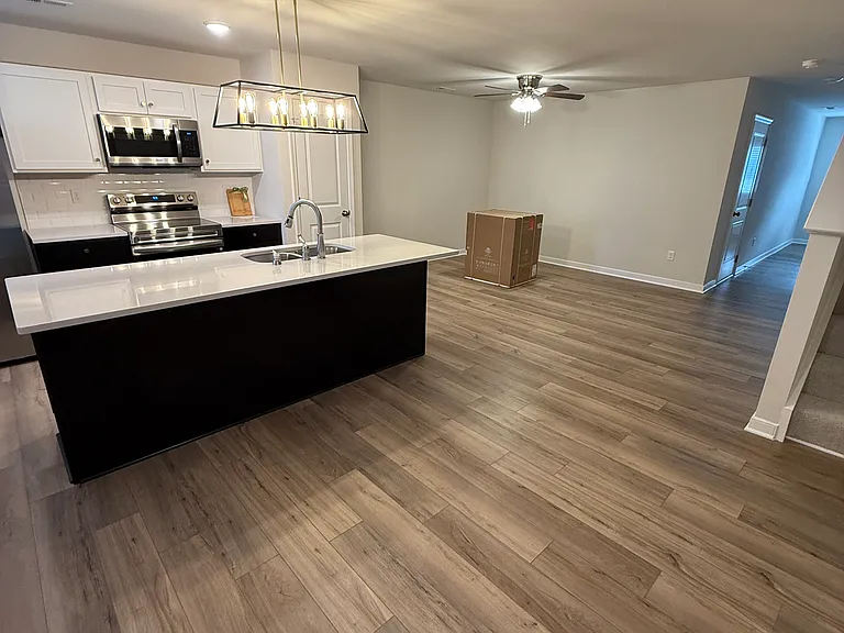 7304 Hancock Crest Pl — Photo 9
