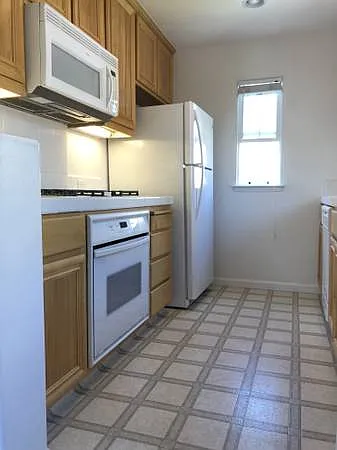 1 bed, 700 sqft, $2,600 — Photo 2