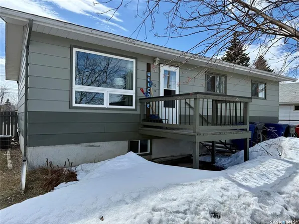 410 Maple ROAD W, Nipawin, SK S0E 1E0