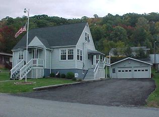 220 Planet Dr, Princeton, WV 24739