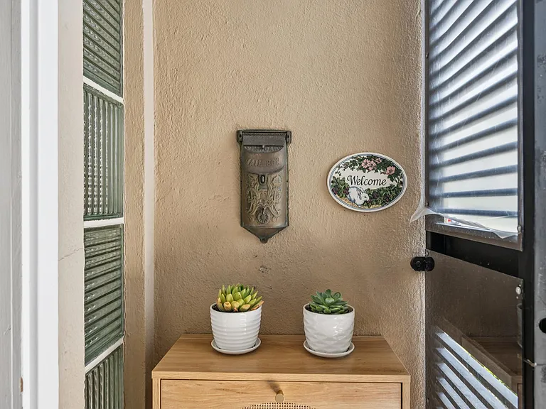 Robinson Dr — Photo 28