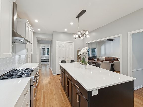 5th image of 12008 Browning Ln