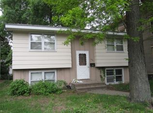 406 8th Ave NE, Minneapolis, MN 55413