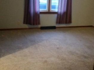 241 N 3rd St, Livingston, IL