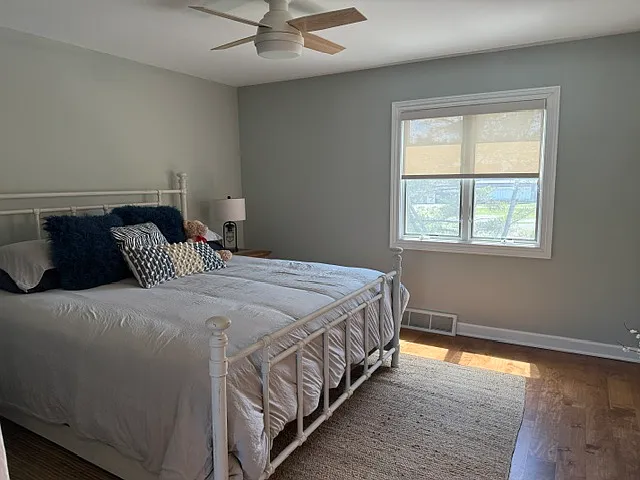 50 Marine Dr #8 — Photo 11