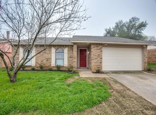 3721 Bridalwreath Dr, Fort Worth, TX 76133