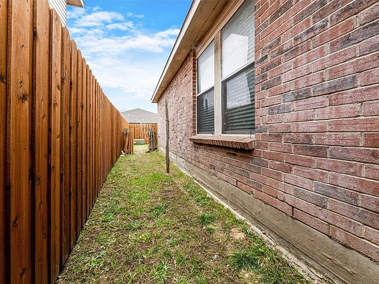 9013 Fremont Trl — Photo 27