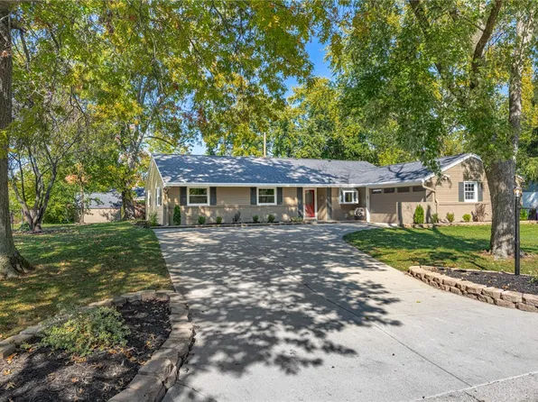 73 Dale Ridge Dr, Dayton, OH 45458