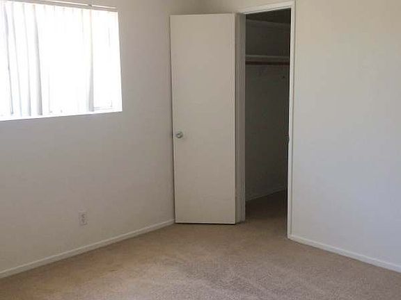 5th image of 1811 Corinth Ave