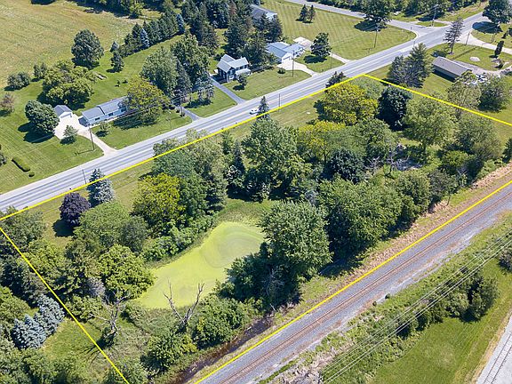 5th image of 4464 W Grand River Ave