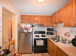 31 Cogswell Ave #4, Cambridge, MA 02140