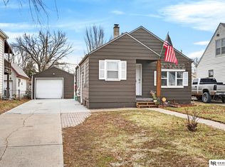 2405 Hancock St, Bellevue, NE 68005