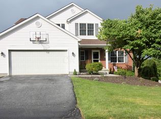 2576 Pleasant Crest Ct, Newark, OH 43055