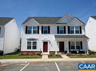 66 Villa Cir, Palmyra, VA 22963