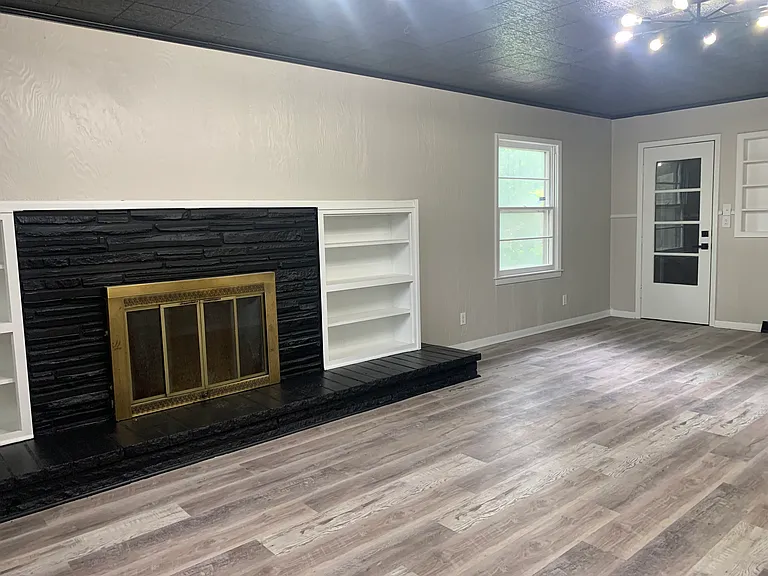 2020 W Columbine Ln — Photo 8