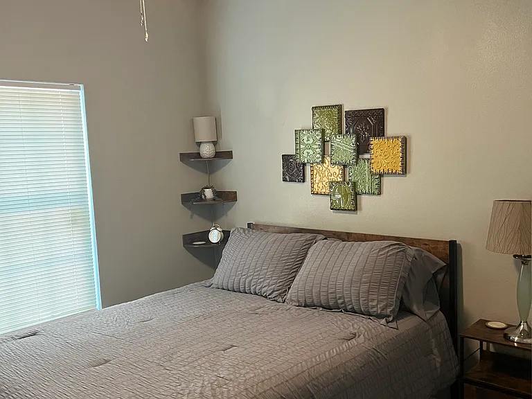 1243 Schley Ave #102 — Photo 4