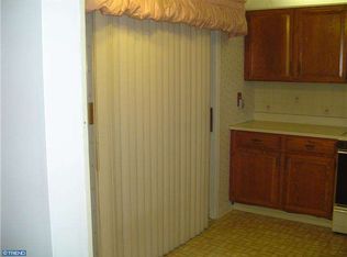 25 Cheverny Ct, Hamilton, NJ 08619