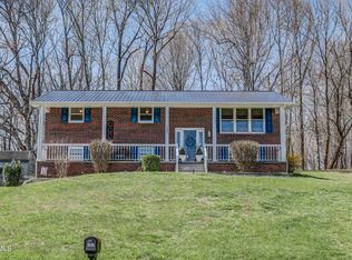 107 Ashley Dr, Bristol, VA 24201