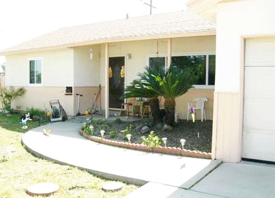 1st image of 4803 Alessandro Ave