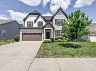 2020 Hedgelawn Dr, Lebanon, TN 37090