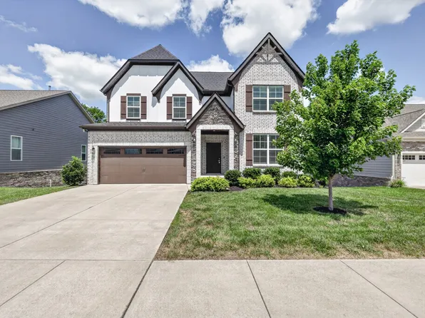 2020 Hedgelawn Dr, Lebanon, TN 37090