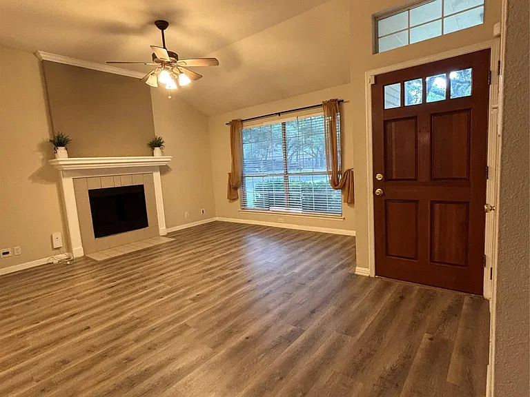 4500 Abelia Dr — Photo 9