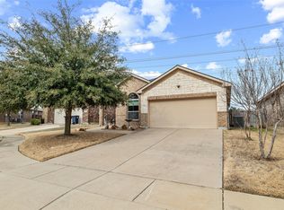 1101 Sierra Blanca Dr, Burleson, TX 76028