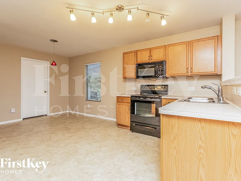 2015 Angel Way — Photo 7