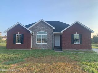 114 Flagstaff Dr, Coxs Creek, KY 40013