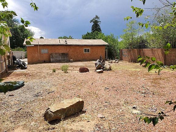 4th image of 1691 Montano St