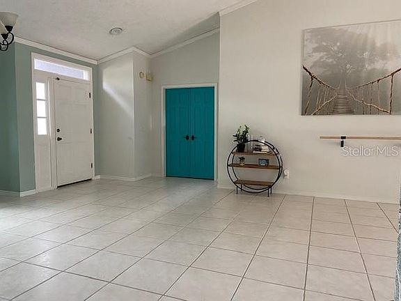 3rd image of 2736 Buckhorn Oaks Dr