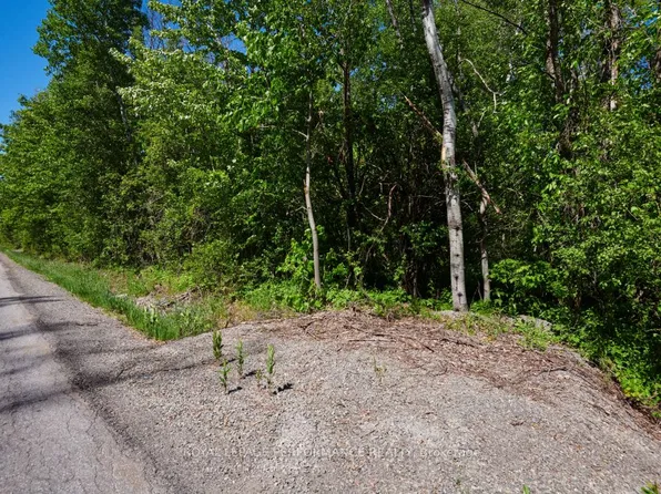 3251 Paden Rd, Ottawa, ON K0A 2T0