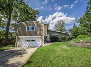 24023 Timberlane Dr, Beachwood, OH