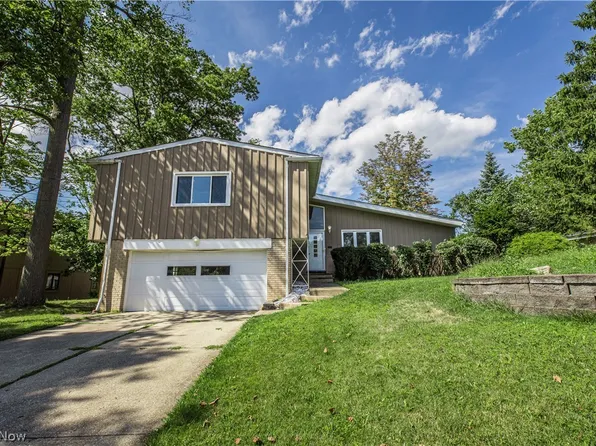 24023 Timberlane Dr, Beachwood, OH 44122