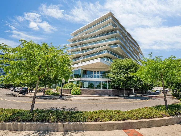 800 Avenue At Port Imperial #7030 — Photo 25