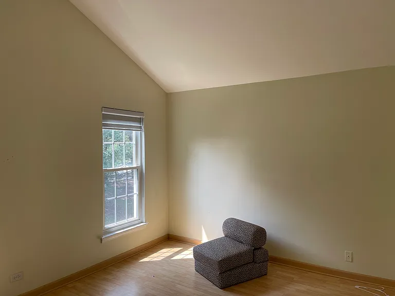 213 Old Oak Dr #213 — Photo 7