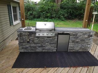 628 Stokes Mill Rd, East Stroudsburg, PA 18301