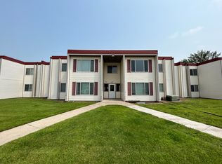 1700 11th Ave NE APT 8, Jamestown, ND 58401