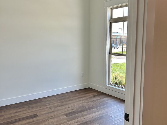 2nd image of 2113 Palmetto Ln Lot 67